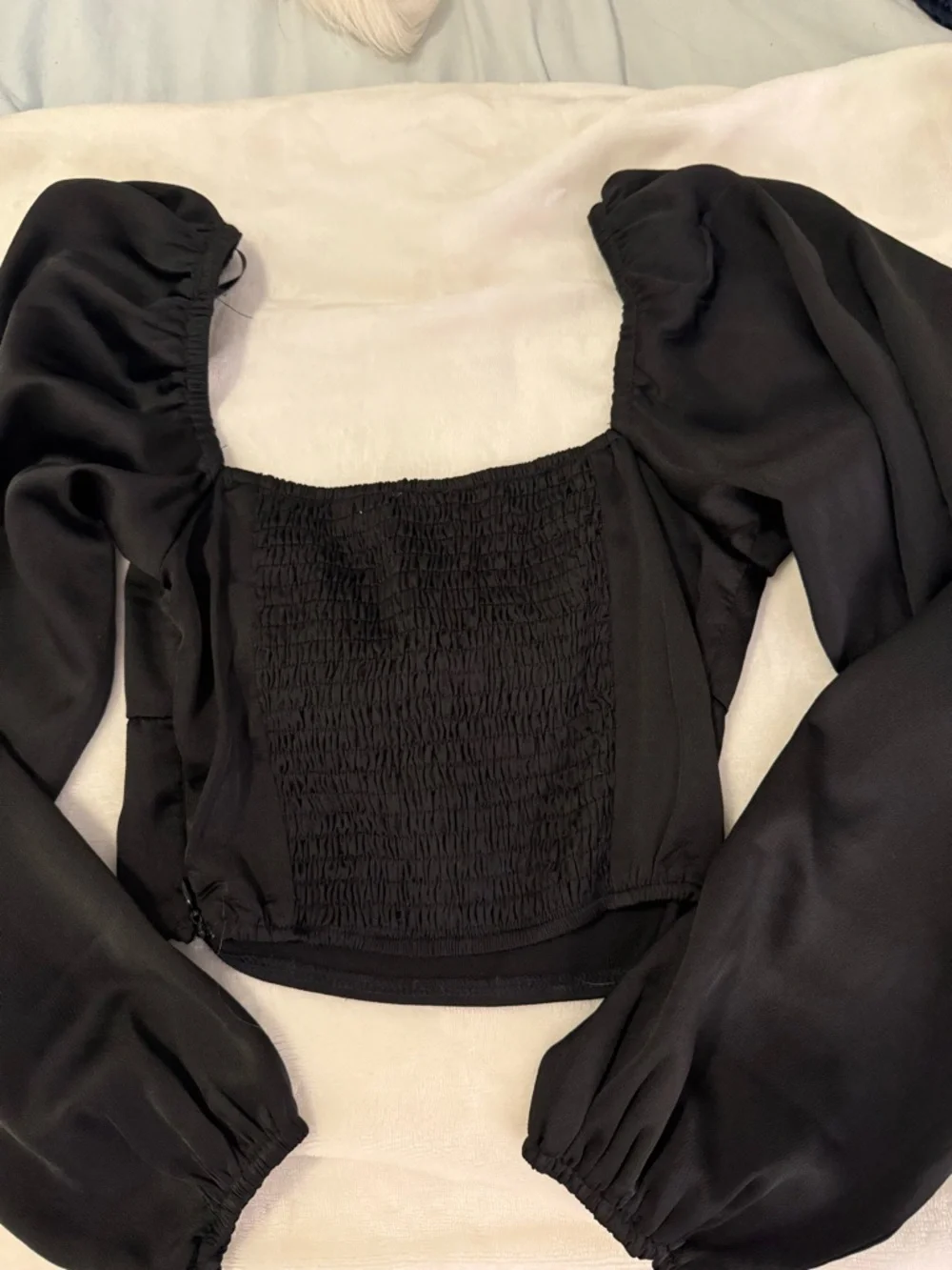 Princess Polly Black Satin Long-Sleeve Top - Picture 4 of 4